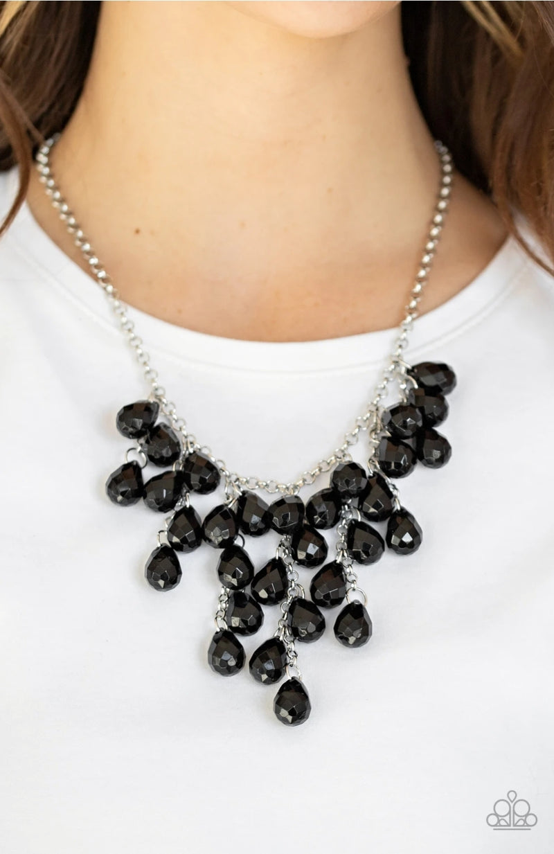 SERENELY SCATTERED - BLACK NECKLACE