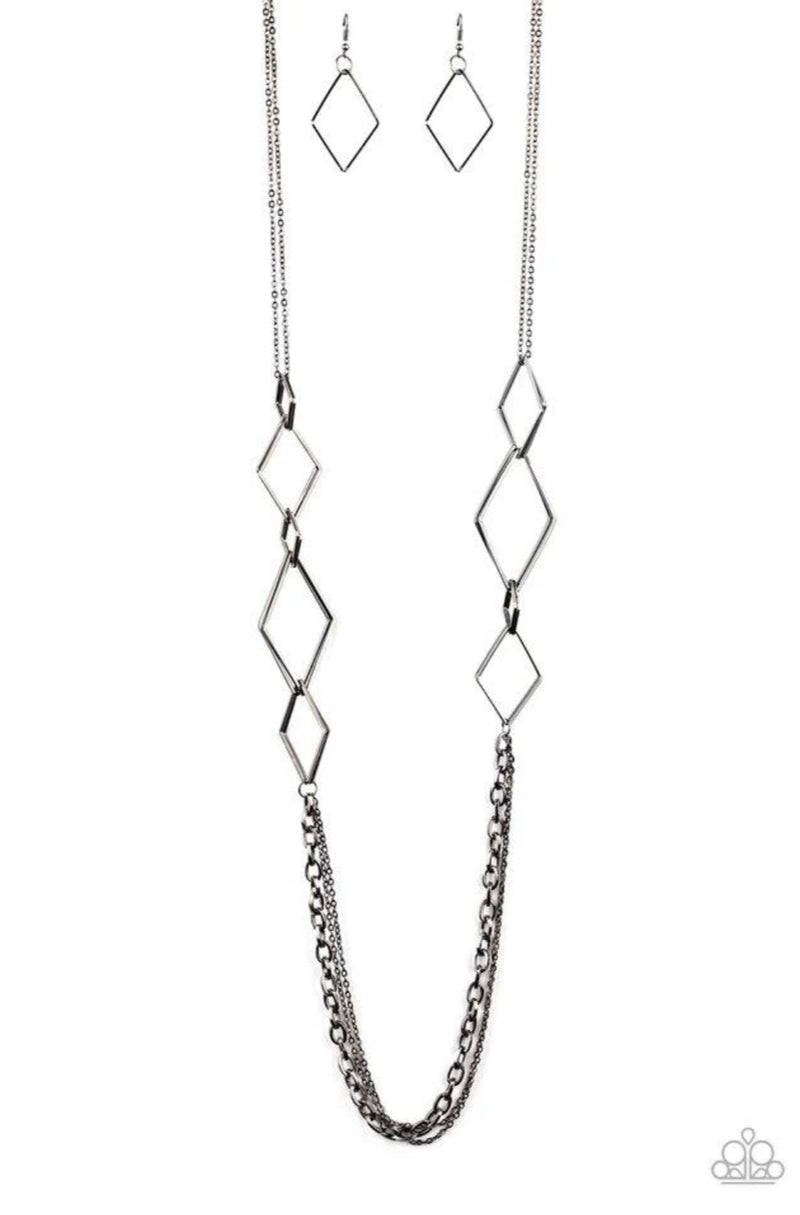 Fashion Fave - Black - Paparazzi necklace