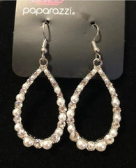 Gala Go-Getter - White Earring